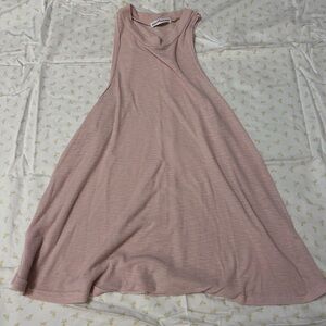 LIGHT PINK FLOWY DAINTY HOOLIGAN TANK TOP SIZE SMALL